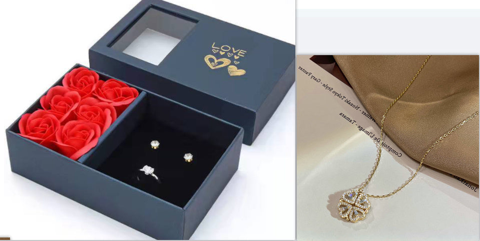 Retro Magnetic Folding Heart Shaped Four Leaf Clover