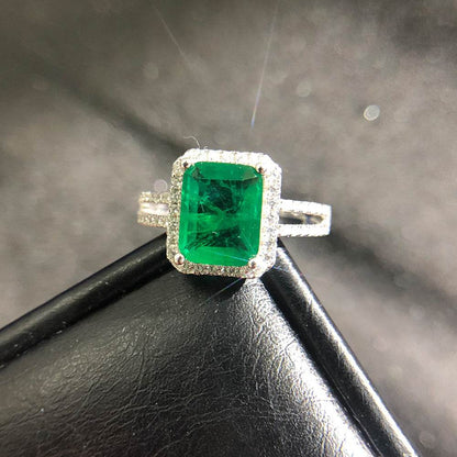 Emerald Opulence Square Ring - Luxevoix